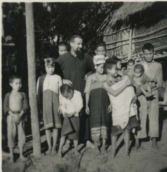 denis-mep-chez-les-thaimeui-1960